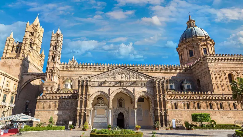 Sicili: Catania dhe Palermo