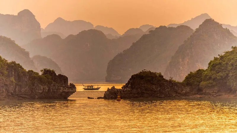 Vietnam 8 ditë: Ho Chi Minh - Danang - Halong Bay - Hanoi