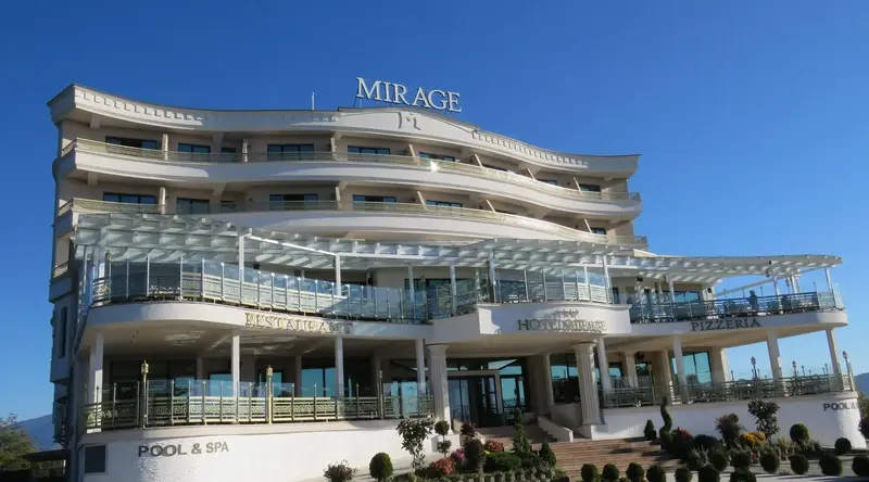Hotel Miragr 4, Strugë