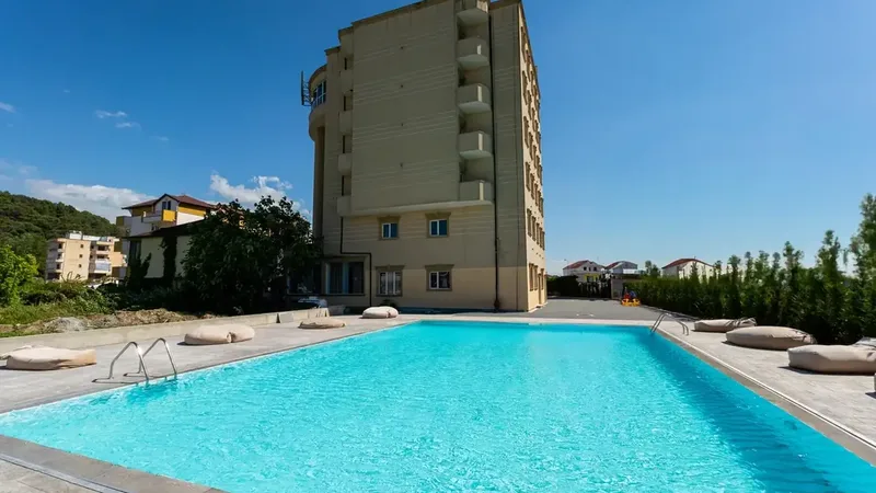 Princ Hotel, Durrës