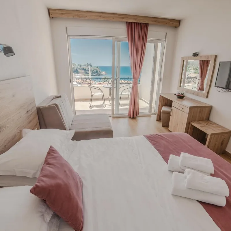 Hotel Nobel, Ulqin