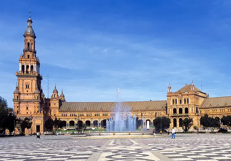 Andaluzi, Sevilje dhe Malagë