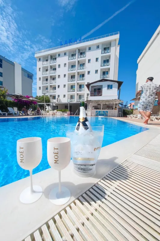Hotel Lakaj, Velipojë