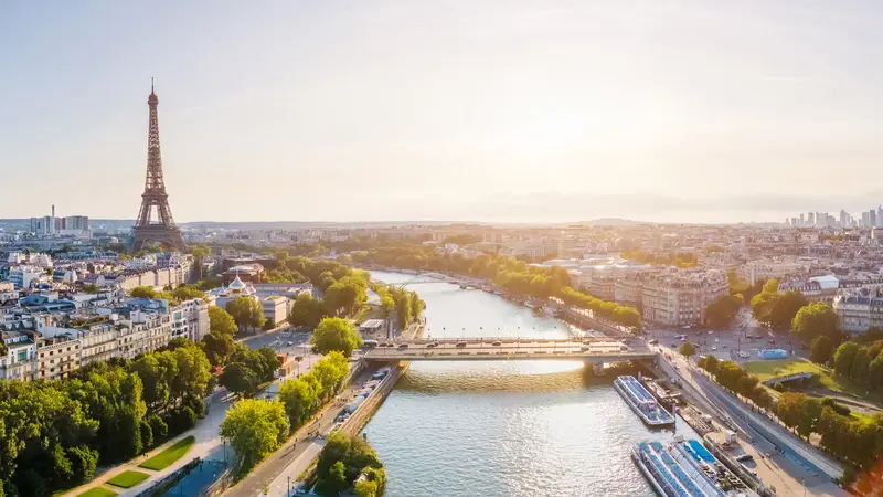 Paris, Viti i Ri 2027 — Paris, Francë — foto 3 nga 7