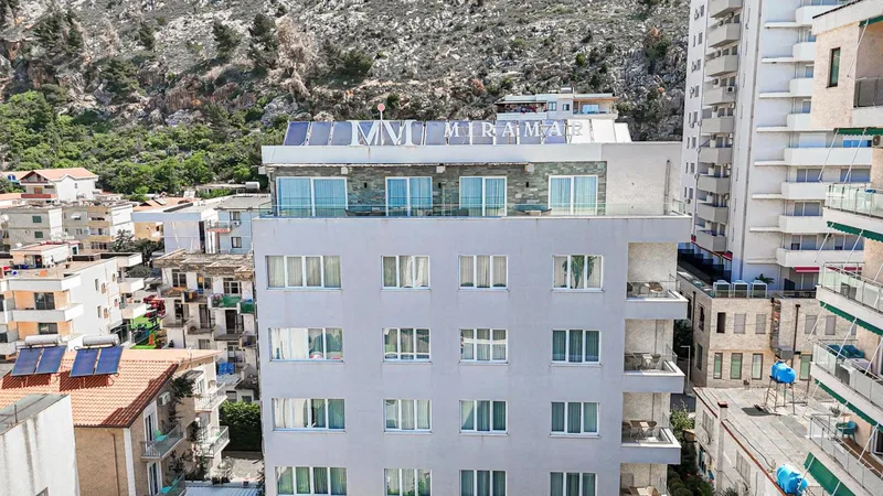 Hotel Miramar, Shëngjin