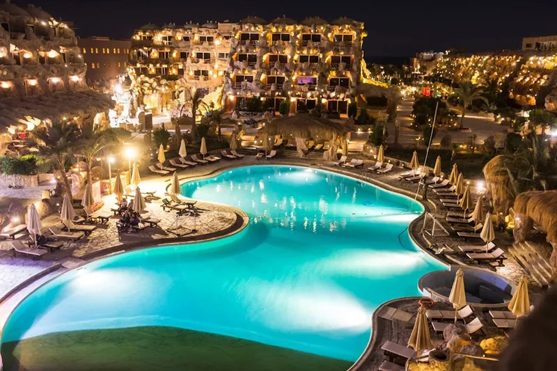 Caves Beach Resort, Hurghada