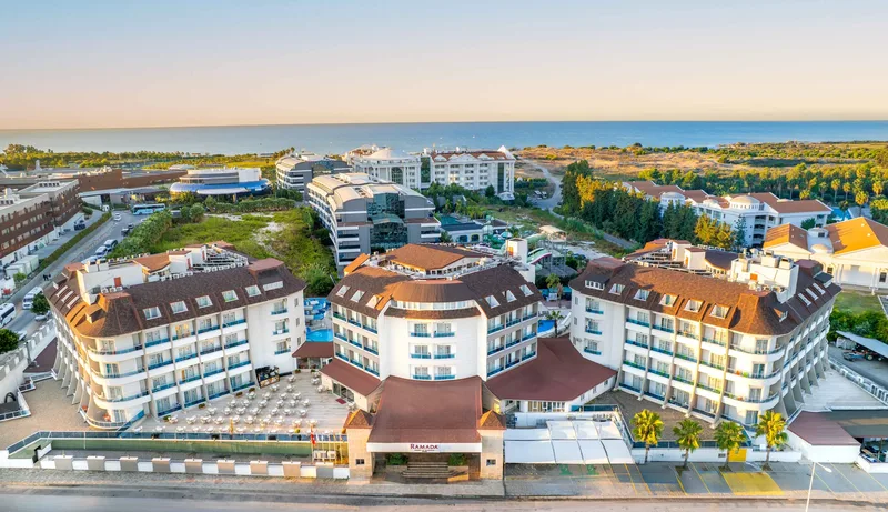 Ramada Resort by Wyndham, Side