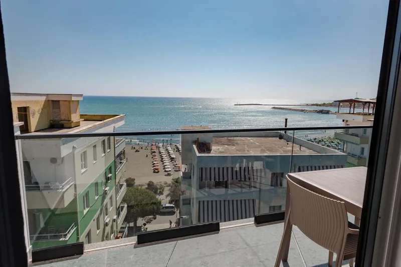 Hotel Paloka, Shëngjin