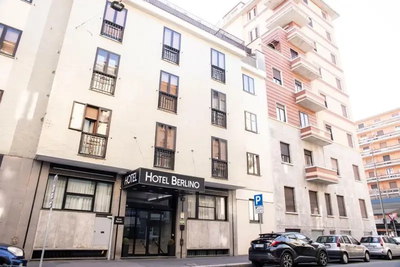 Hotel Berlino 3, Milano — Milano, Itali — foto 7 nga 7