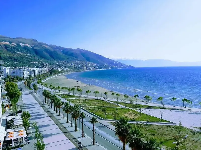 Vlorë & Tiranë — Vlorë & Tiranë — foto 7 nga 9