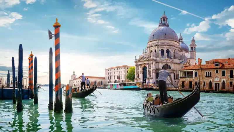 Itali: Venecia, Lake Como, Milano, Verona, Firenze, Pisa, Trieste