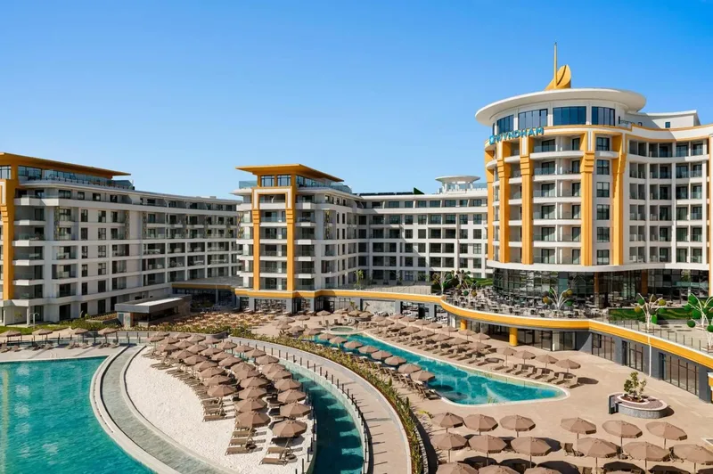 Azura World, Antalya