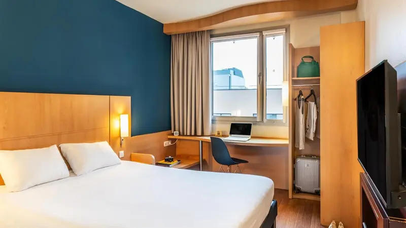 Ibis Barcelona Plaza Glòries 22, Barcelonë