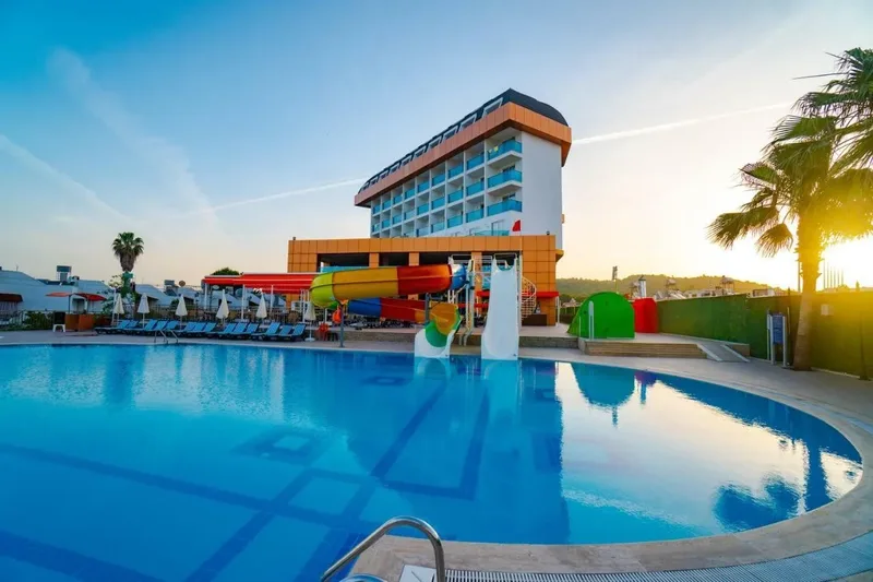 Throne Beach Resort & Spa, Antalya