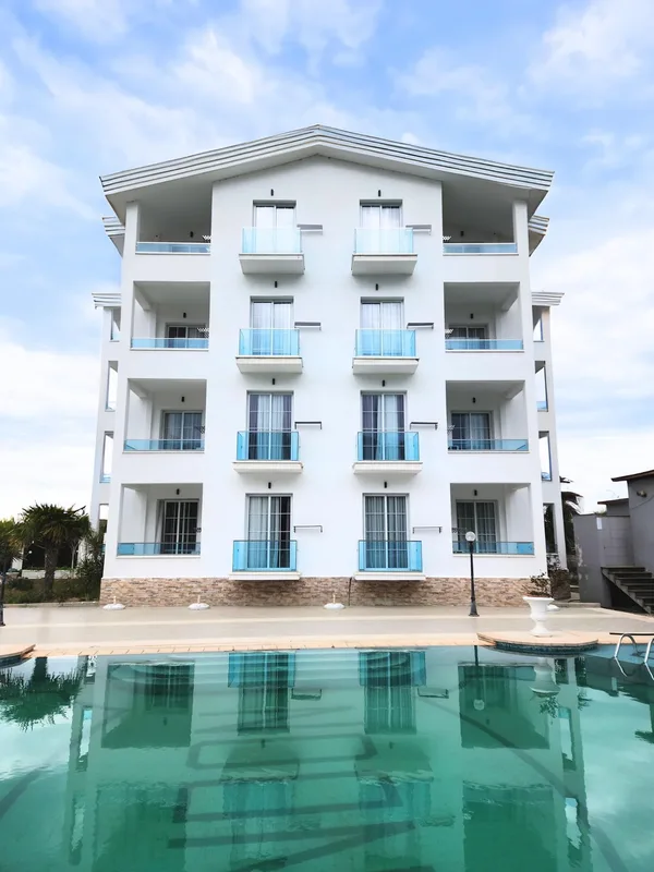 Hotel London, Velipojë – 7 net me pansion të plotë