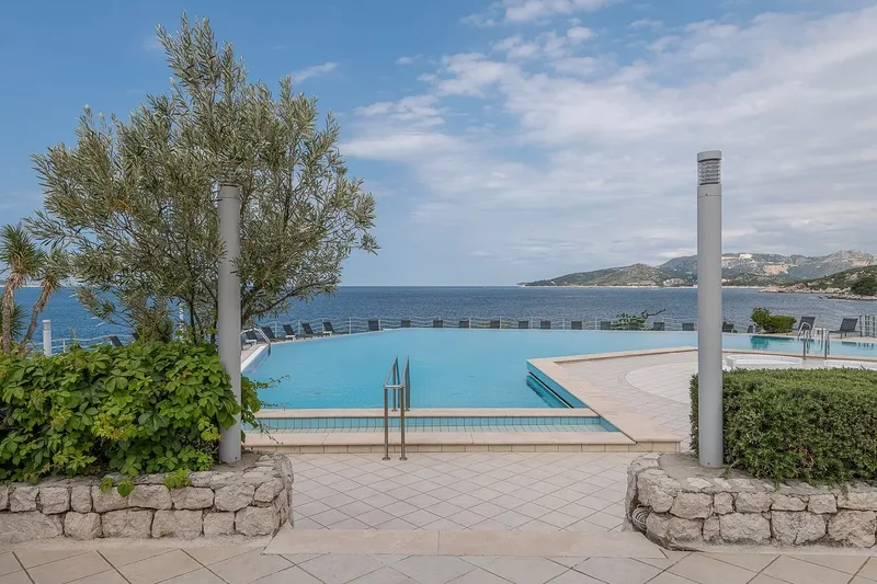 Dubrovnik – Villas Plat Resort (Korrik)
