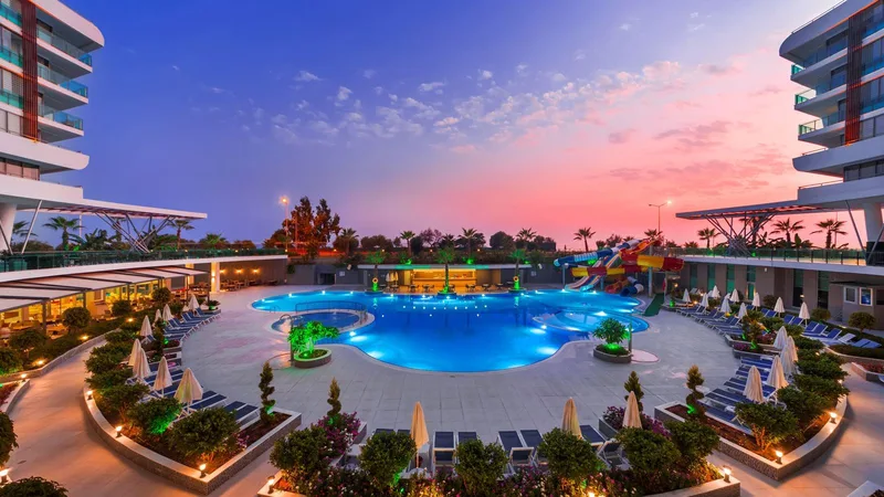 Plazh në Antalya (Xoria Deluxe) + Tur në Kapadokia (Perissia)