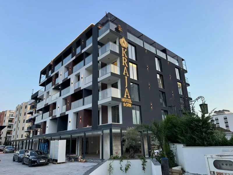 Hotel Kraja, Durrës-Golem