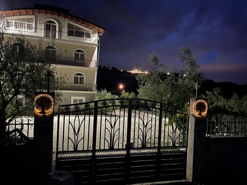 Luna Hotel, Durrës