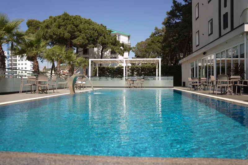 Hotel Miami II, Golem, Durrës