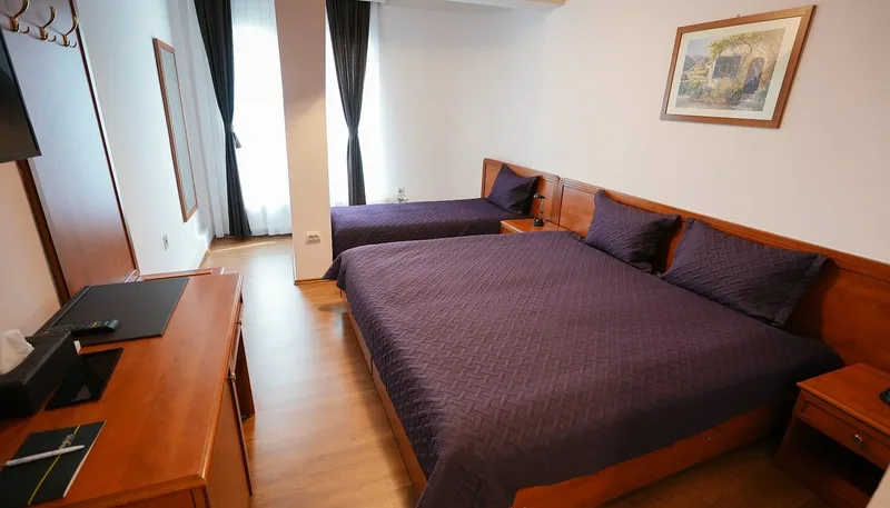 Hotel Gold Inn, Pejë