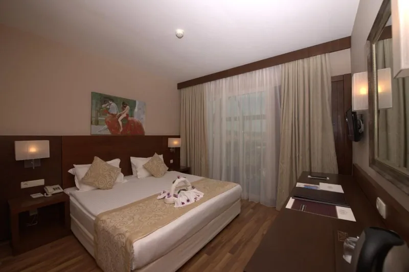 Roma Beach Resort & Spa, Antalya — Antalya, Turqi — foto 3 nga 8