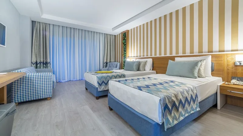 Lonicera Premium, Antalya — Antalya, Turqi — foto 2 nga 9