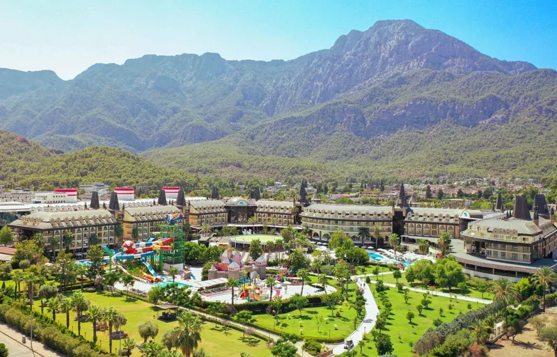 Crystal Prestige Pearl Collection, Kemer