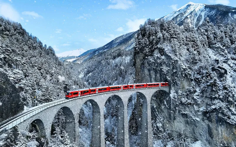 Treni i Kuq Bernina