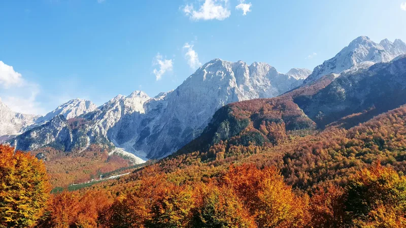 Valbonë – Gjakovë – Liqeni i Komanit