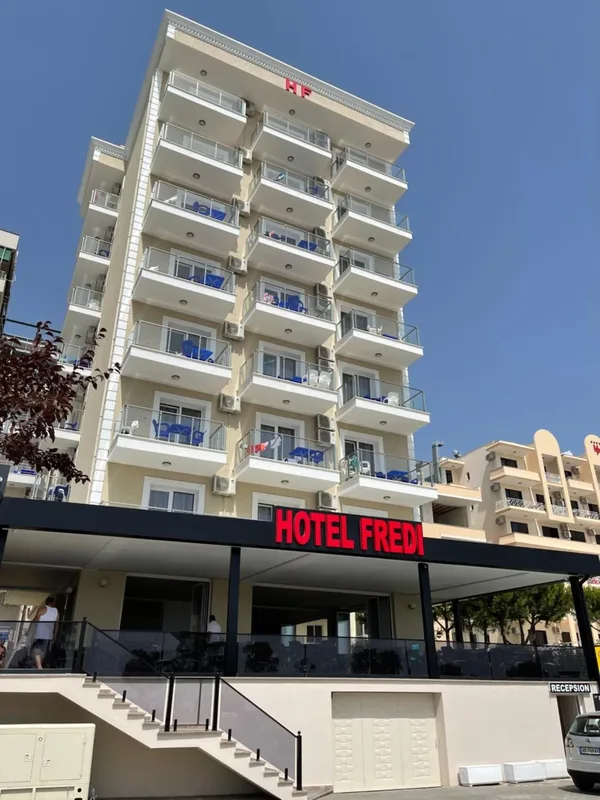 Hotel Fredi, Shëngjin