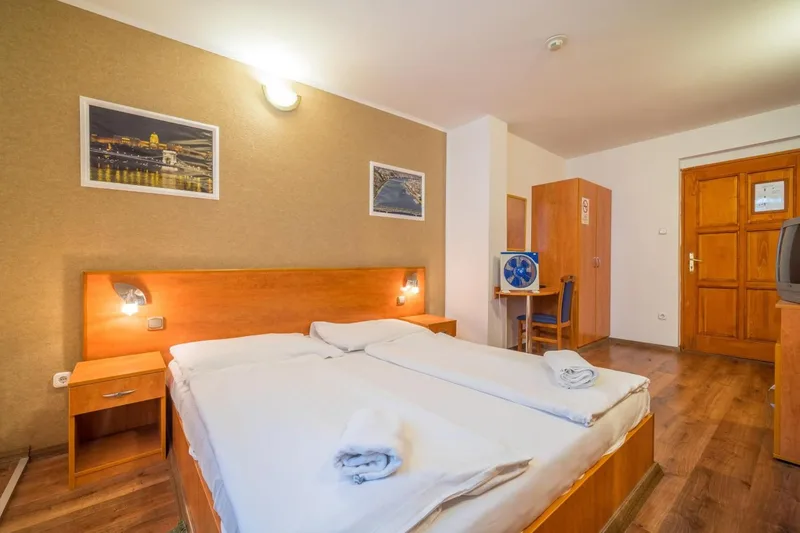 Easy Star 3, Budapest