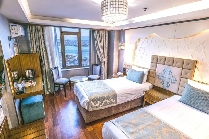 Grand Star Bosphorus, Stamboll