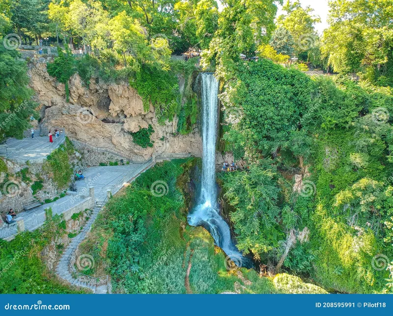 Selanik - Edessa - Kostur - Shpella e Dragoit