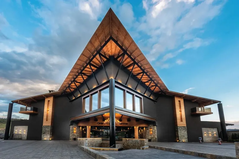 Grand Hotel Therme 5, Bullgari