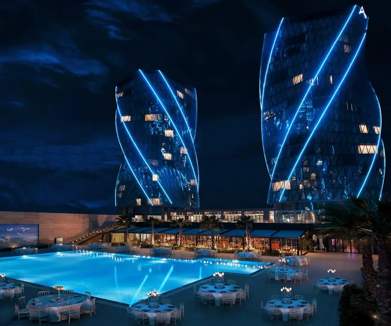 Rotana Hotel & SPA, Stamboll