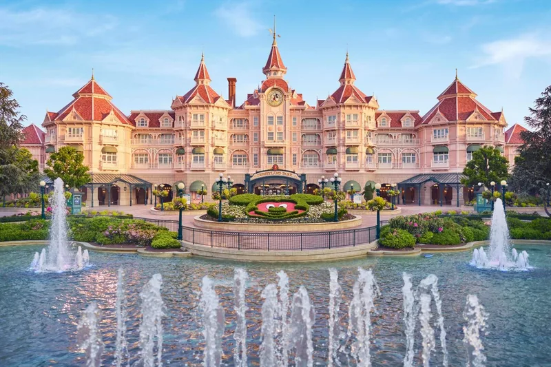 Disneyland Hotel + Paris