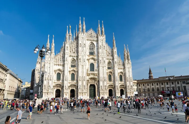 Milano për Festat e Nëntorit