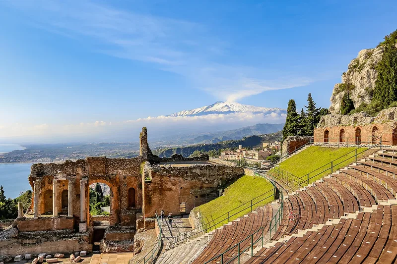 Taormina për Festat e Nëntorit