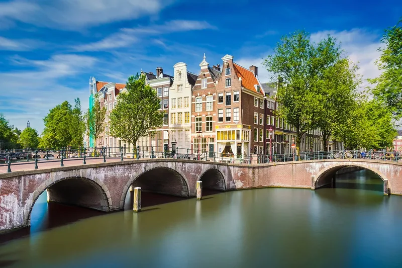 Amsterdam për Festat e Nëntorit