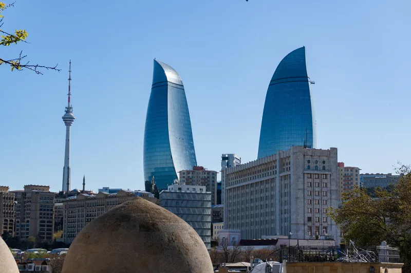 Azerbajxhan, 5 ditë