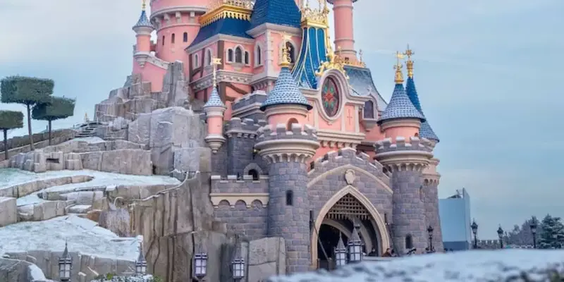 Sejours et Affaires Serris Rive Gauche, Disneyland Paris — Disneyland Paris — foto 5 nga 5