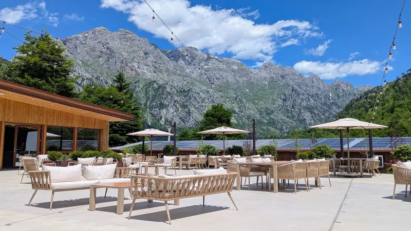 Hotel Amza, Valbonë
