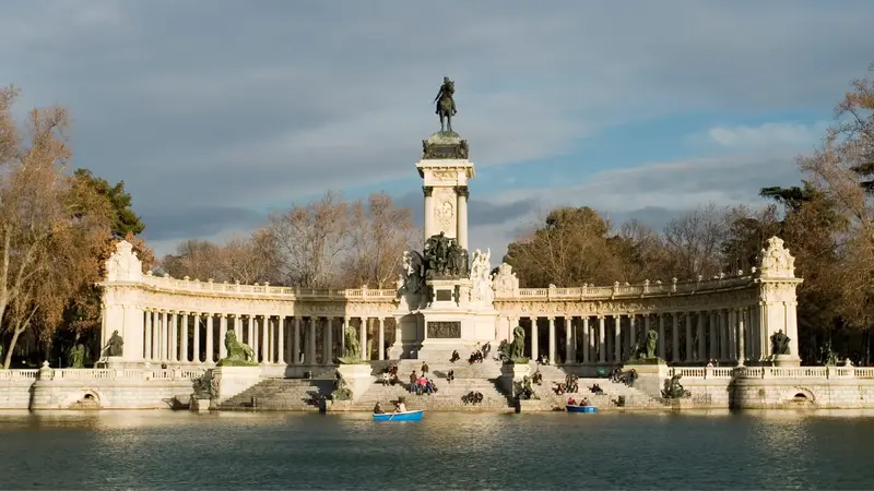 Madrid nga Shkupi — Madrid, Spanjë — foto 4 nga 5