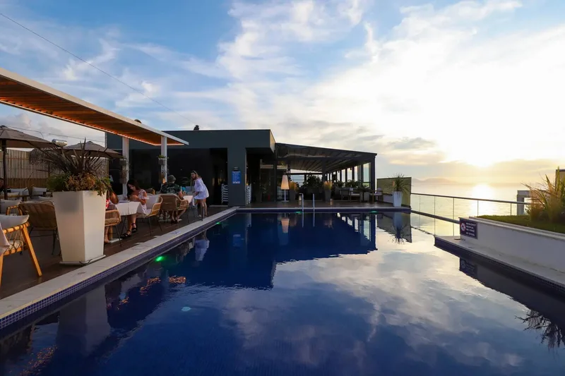 Regina City Hotel, Vlorë