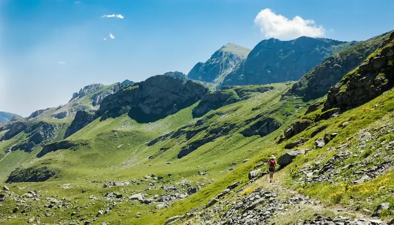 Hiking në Majën e Vjellakut, Rugovë