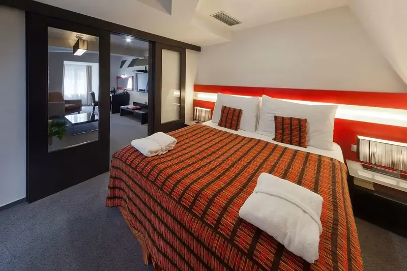 Prague Inn, Pragë