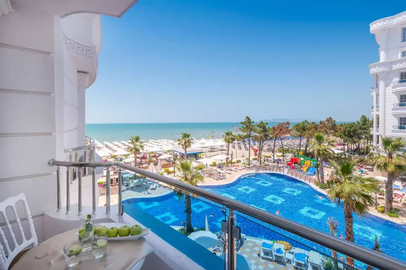 Grand Blue Fafa & Spa, Durrës