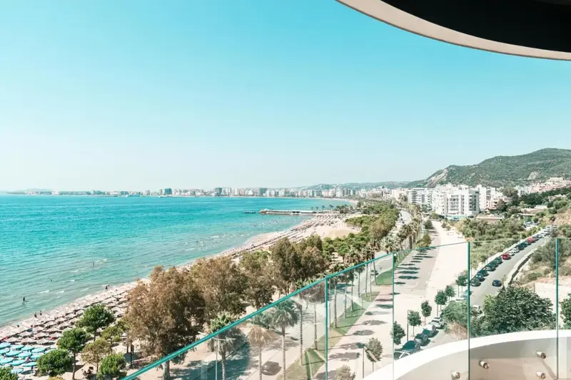 Vlorë & Tiranë — Vlorë & Tiranë — foto 2 nga 9