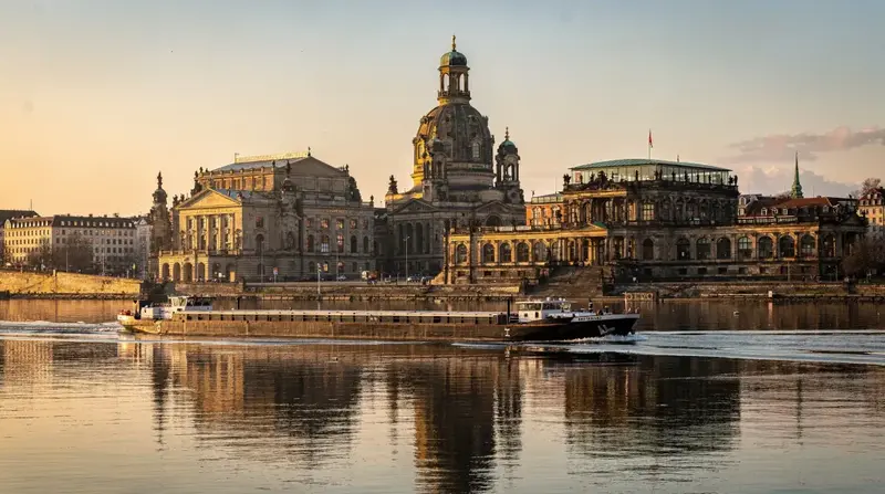 Pragë dhe Dresden — Pragë dhe Dresden — foto 6 nga 6